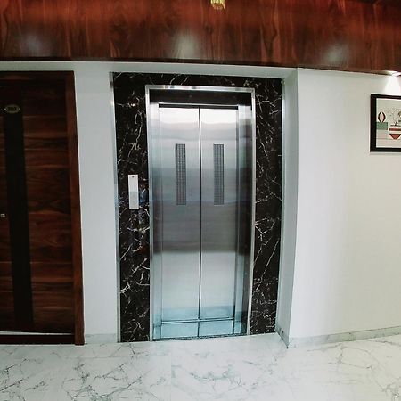 Hotel Sai Pratik, Newly Built Up, Complimentary Shuttle To The Temple Shirdi Exterior photo